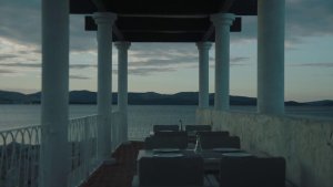 Бескрайний бассейн (Infinity Pool)