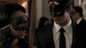 2 сезон 7 эпизод — «Маскарад» (Masquerade)