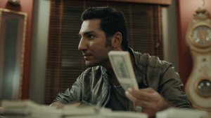 2 сезон 4 эпизод — «Вы со мной?» (Yanımda mısınız)